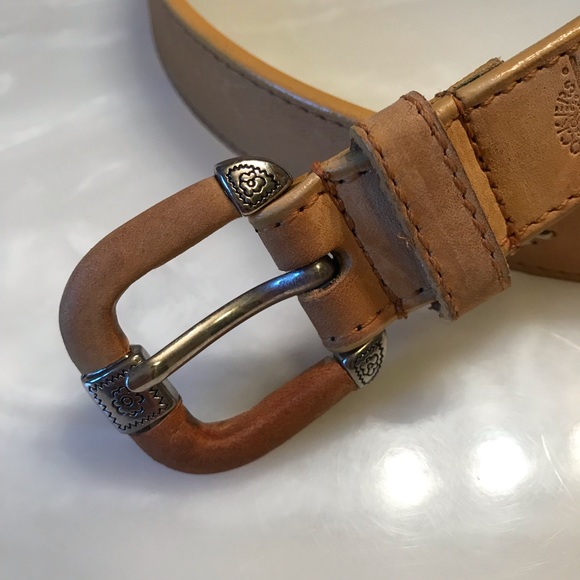 Dockers leather belt with embroidery & studs - Picture 3 of 6